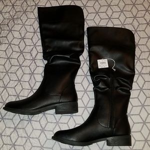 American Eagle Boots Black